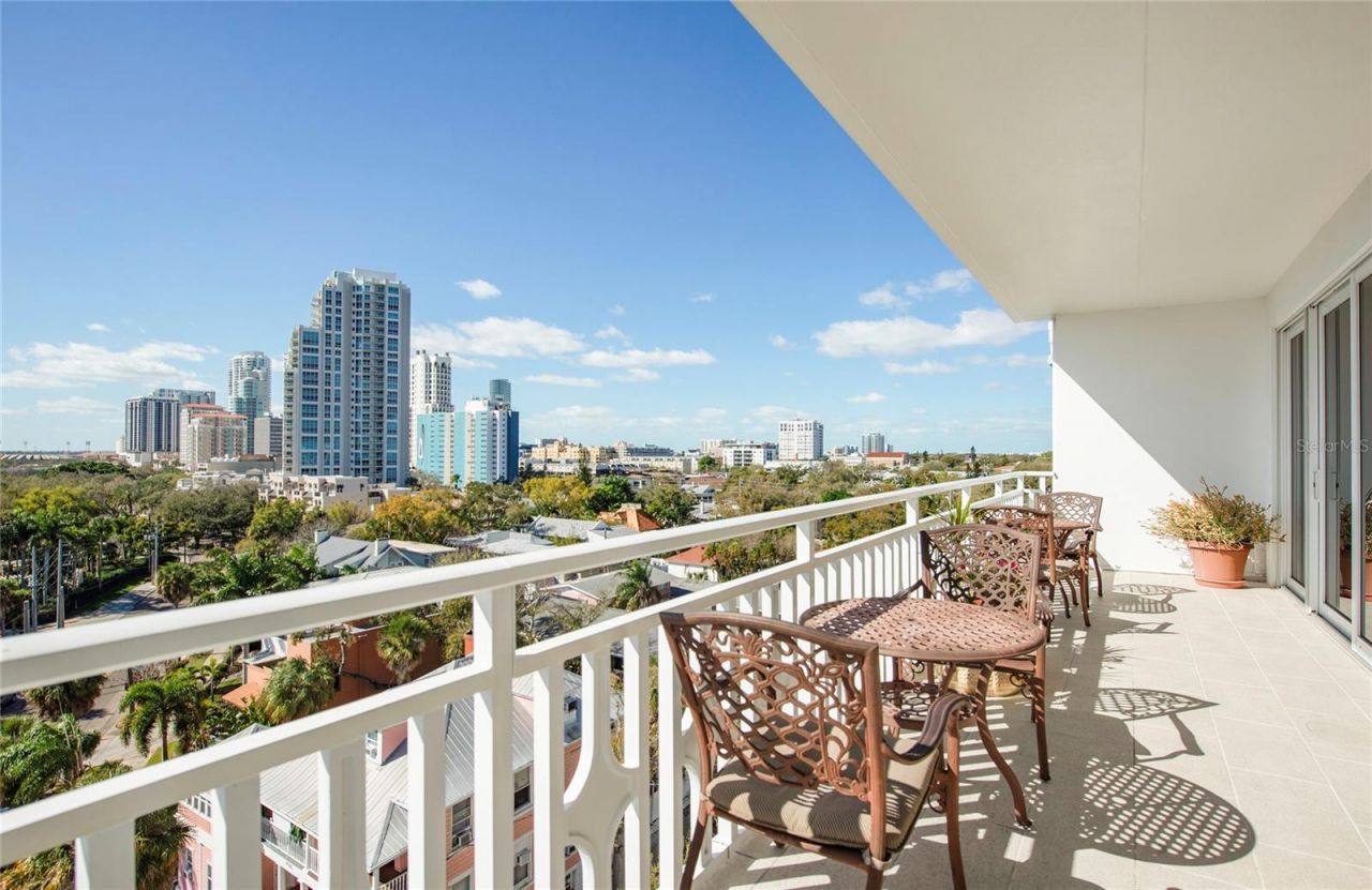 700 Beach Drive Ne, Unit 406, Saint Petersburg, FL 33701 Photo