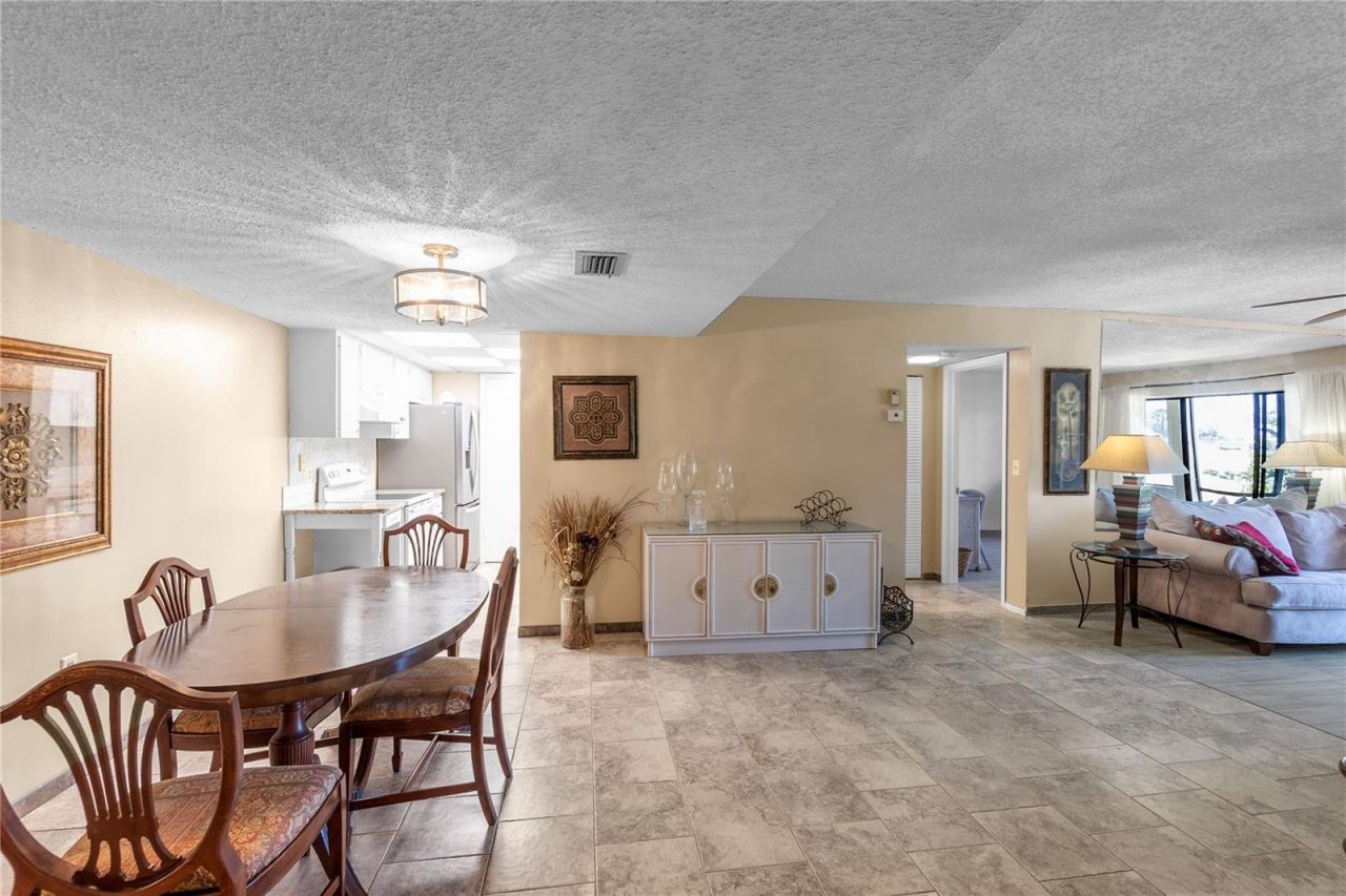 4119 61st Avenue Terrace W, Unit 102, Bradenton, FL 34210 Photo