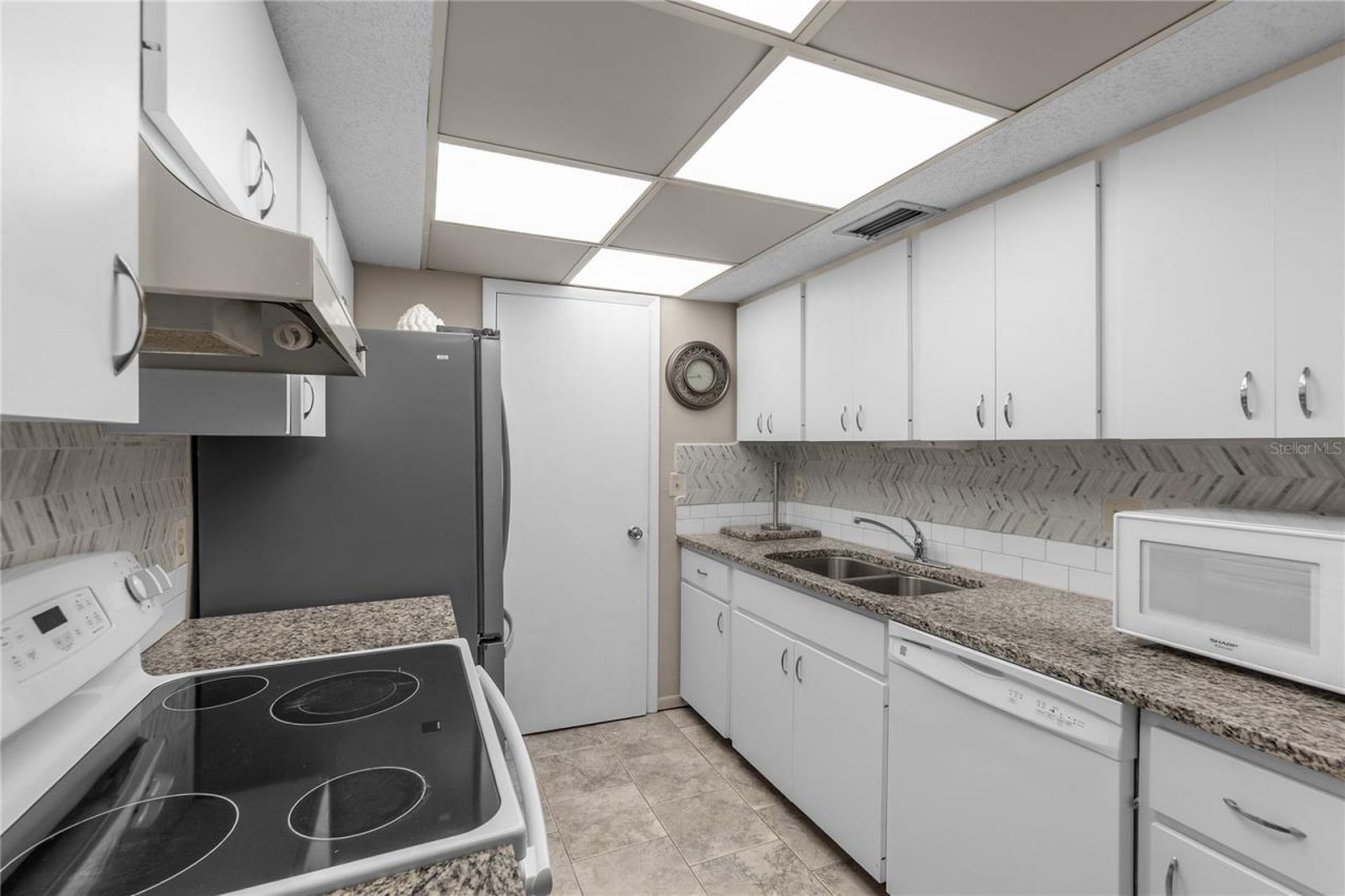 4119 61st Avenue Terrace W, Unit 102, Bradenton, FL 34210 Photo