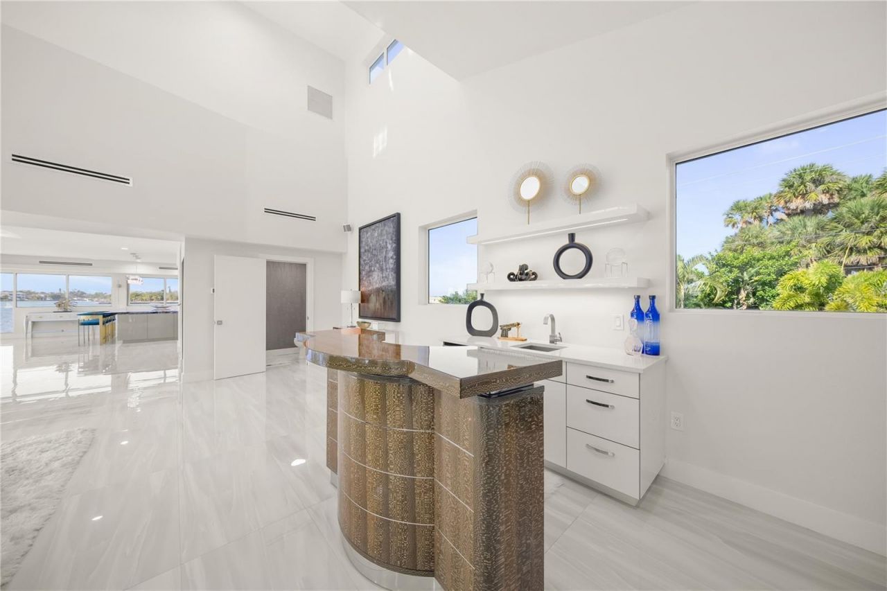 1400 Siesta Drive, Sarasota, FL 34239 Photo