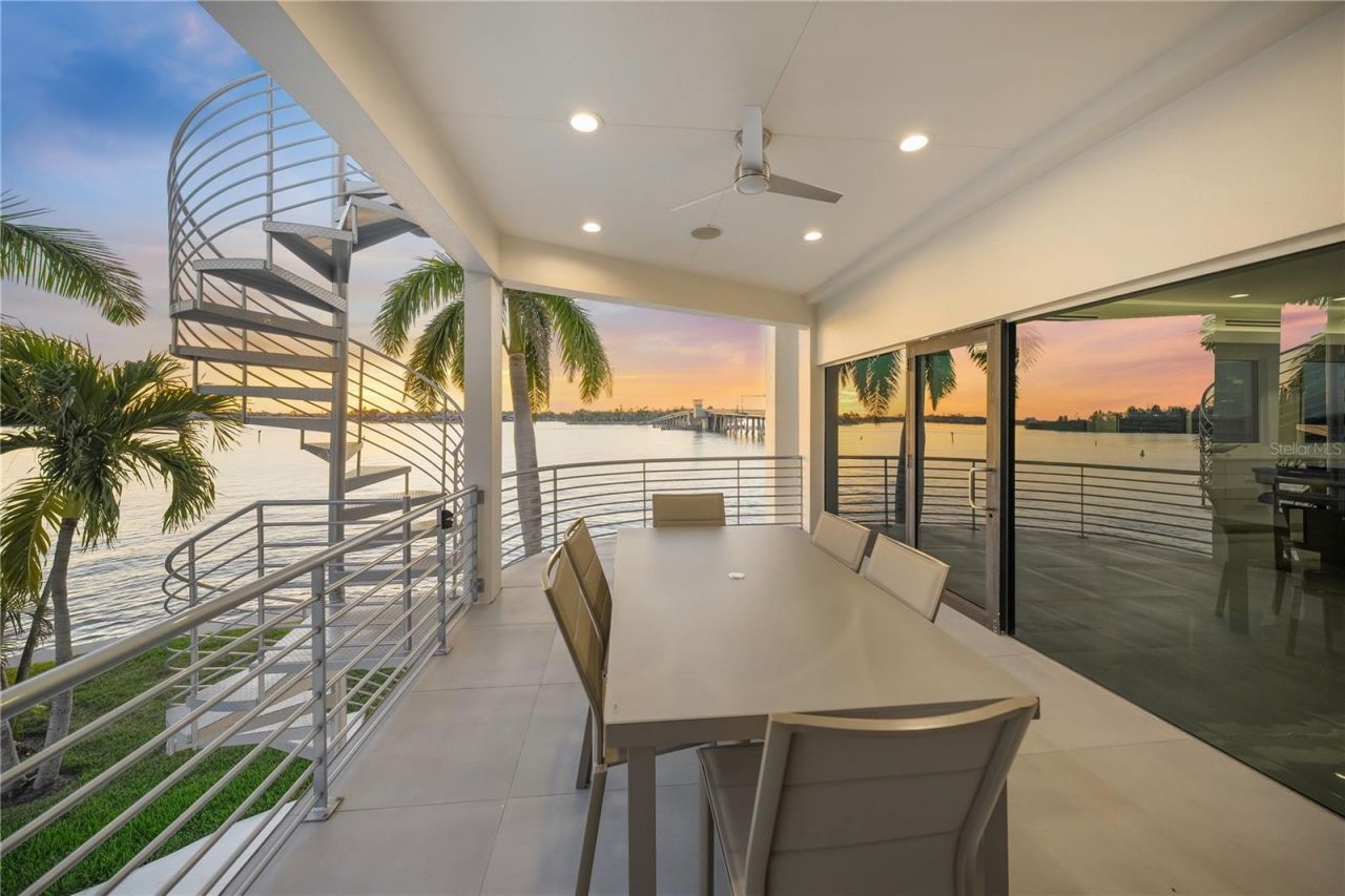 1400 Siesta Drive, Sarasota, FL 34239 Photo