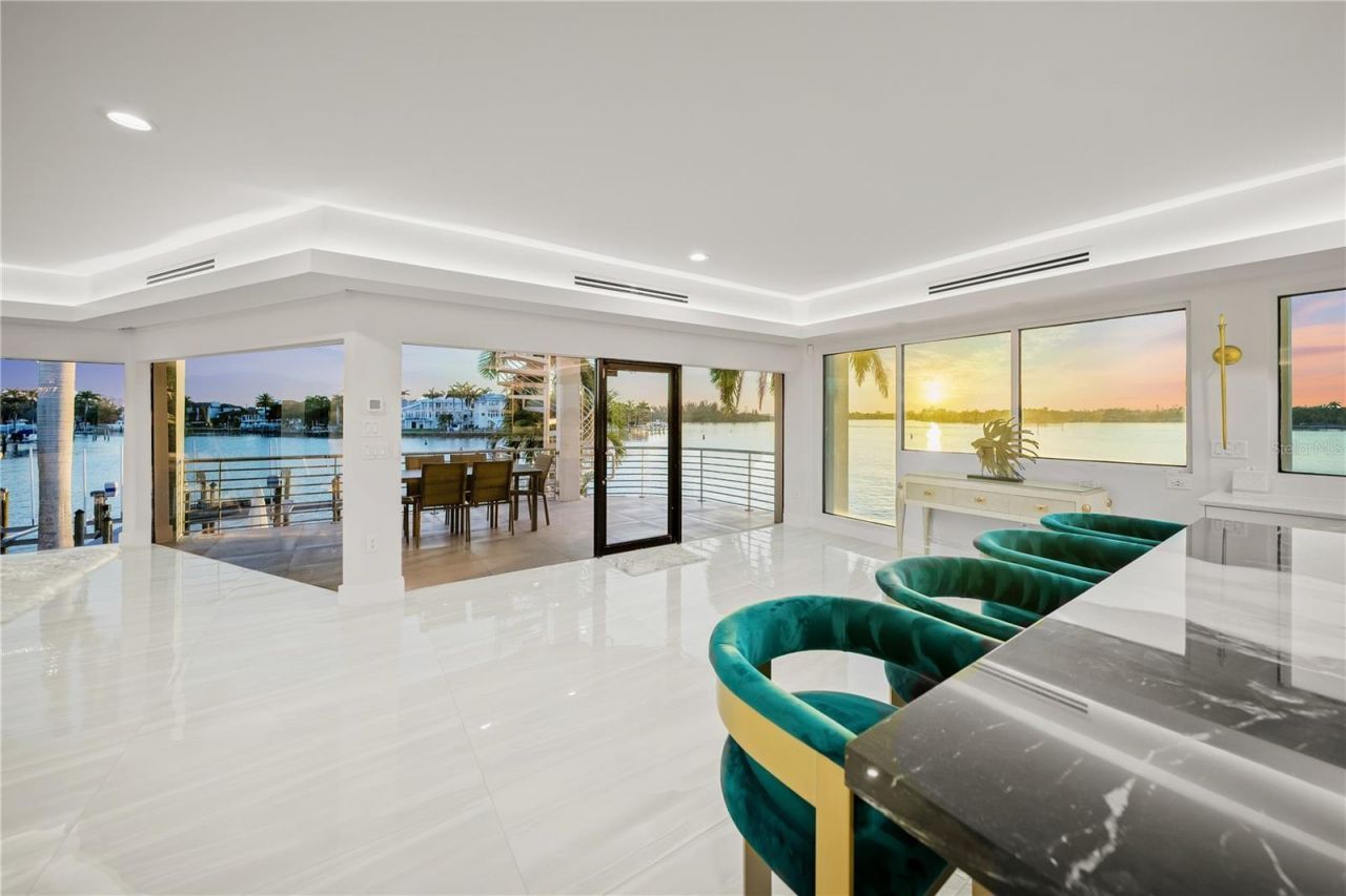 1400 Siesta Drive, Sarasota, FL 34239 Photo