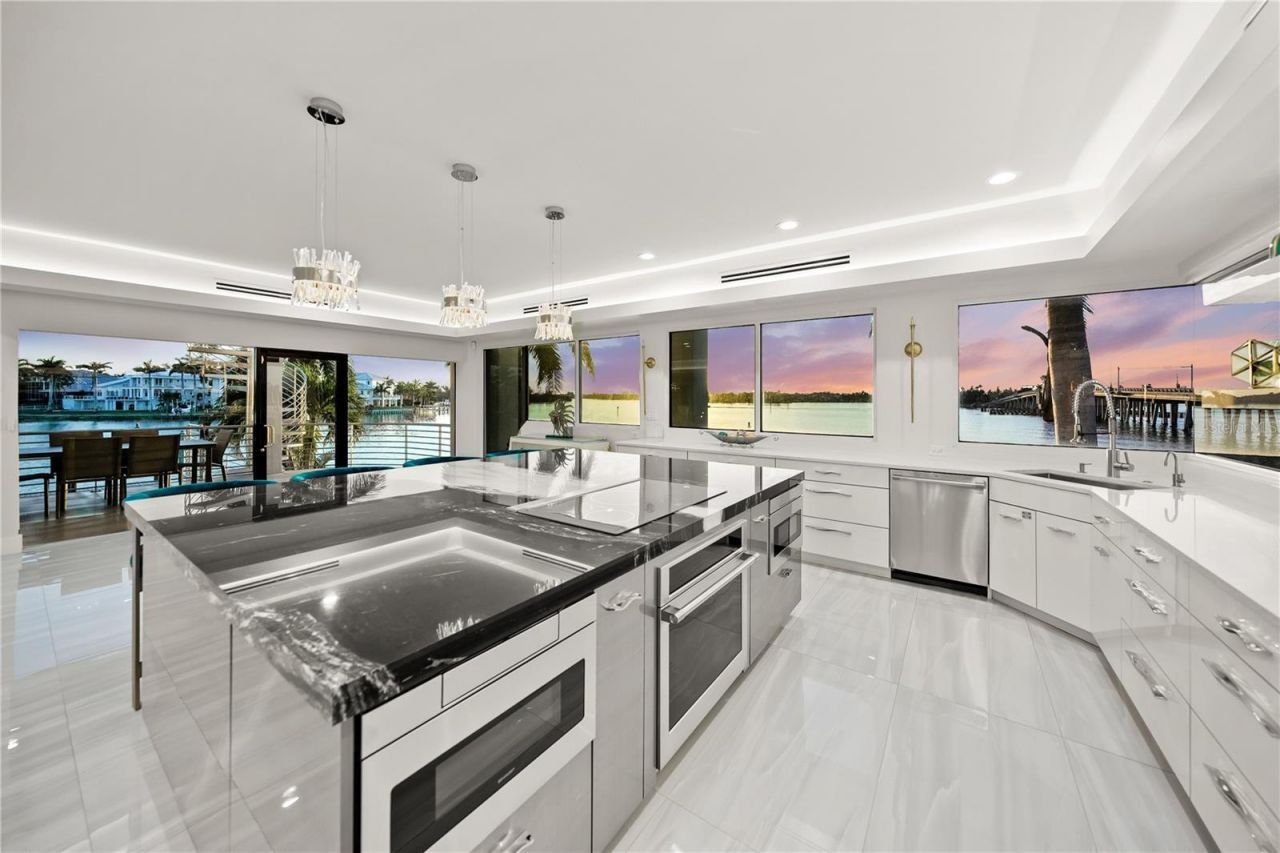 1400 Siesta Drive, Sarasota, FL 34239 Photo