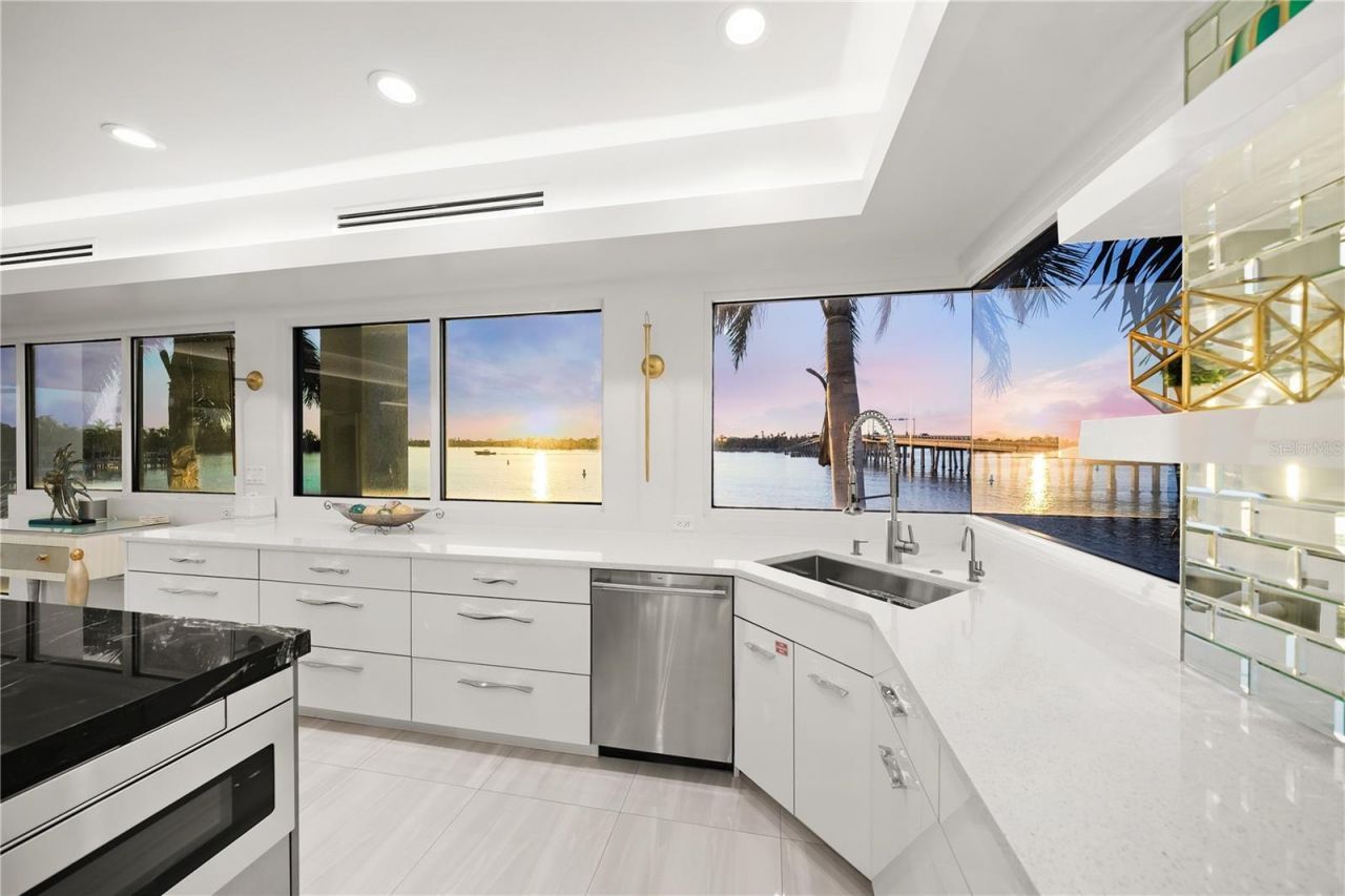 1400 Siesta Drive, Sarasota, FL 34239 Photo