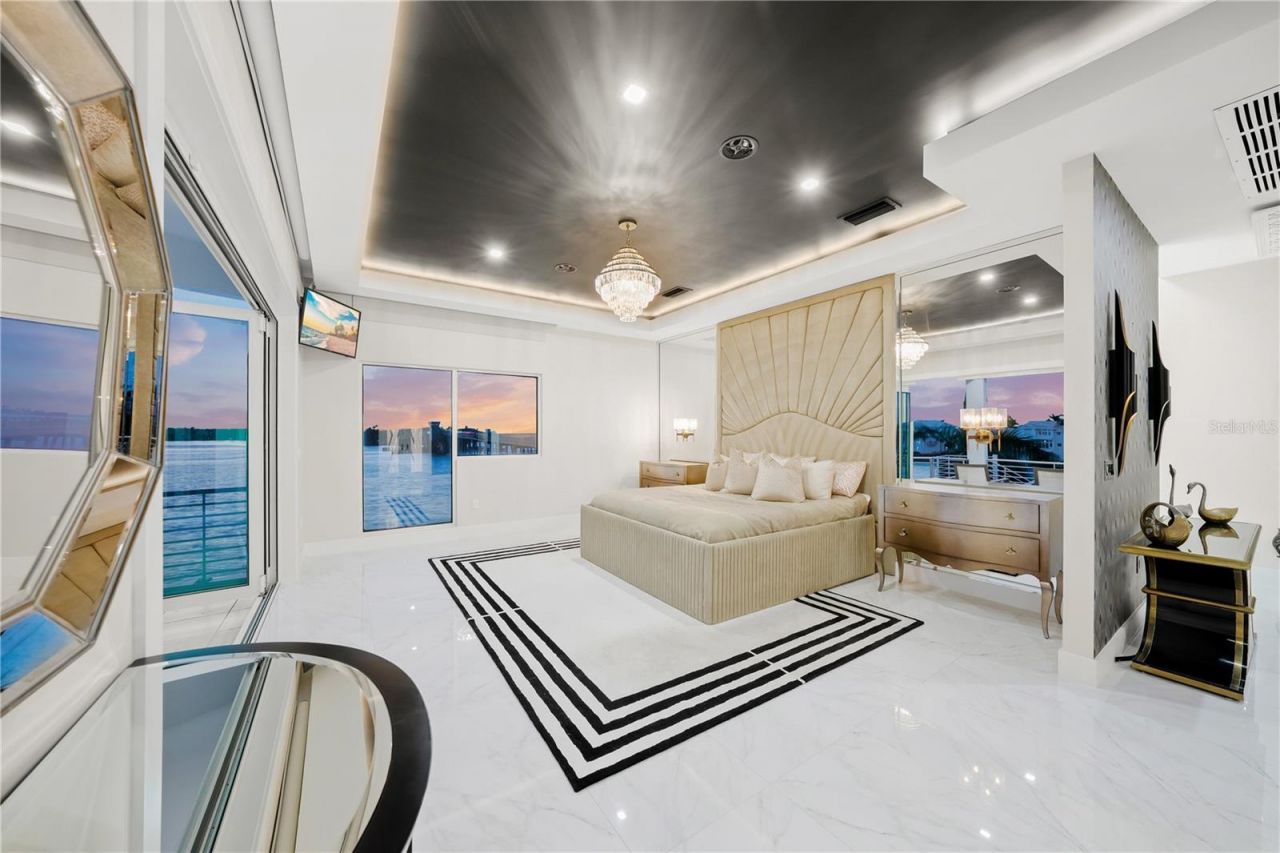 1400 Siesta Drive, Sarasota, FL 34239 Photo