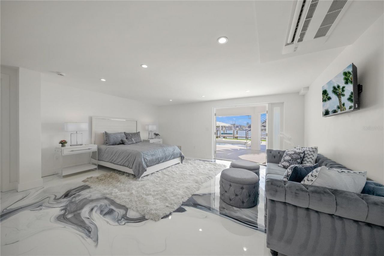 1400 Siesta Drive, Sarasota, FL 34239 Photo