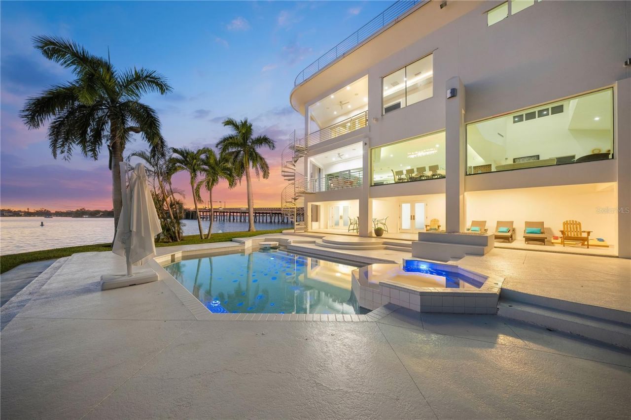 1400 Siesta Drive, Sarasota, FL 34239 Photo