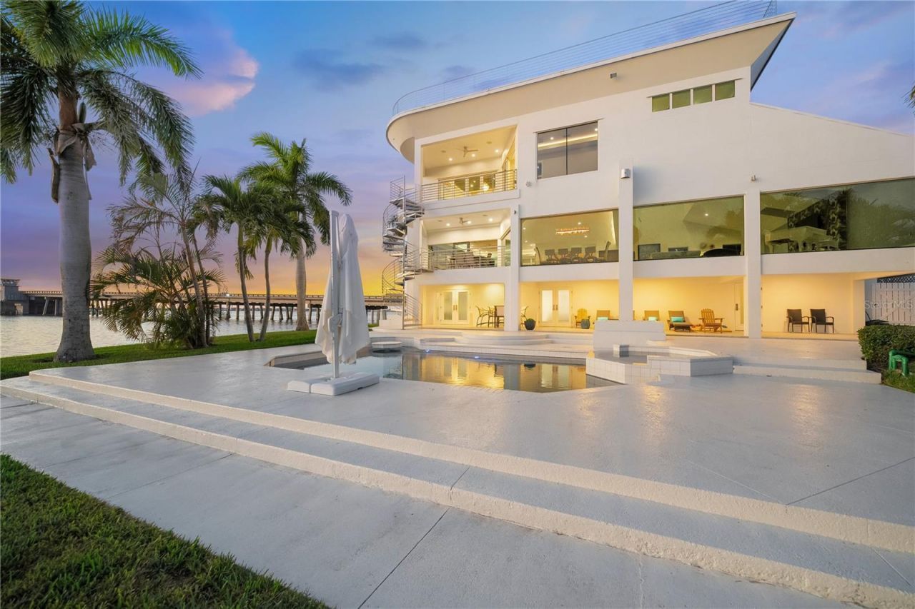 1400 Siesta Drive, Sarasota, FL 34239 Photo