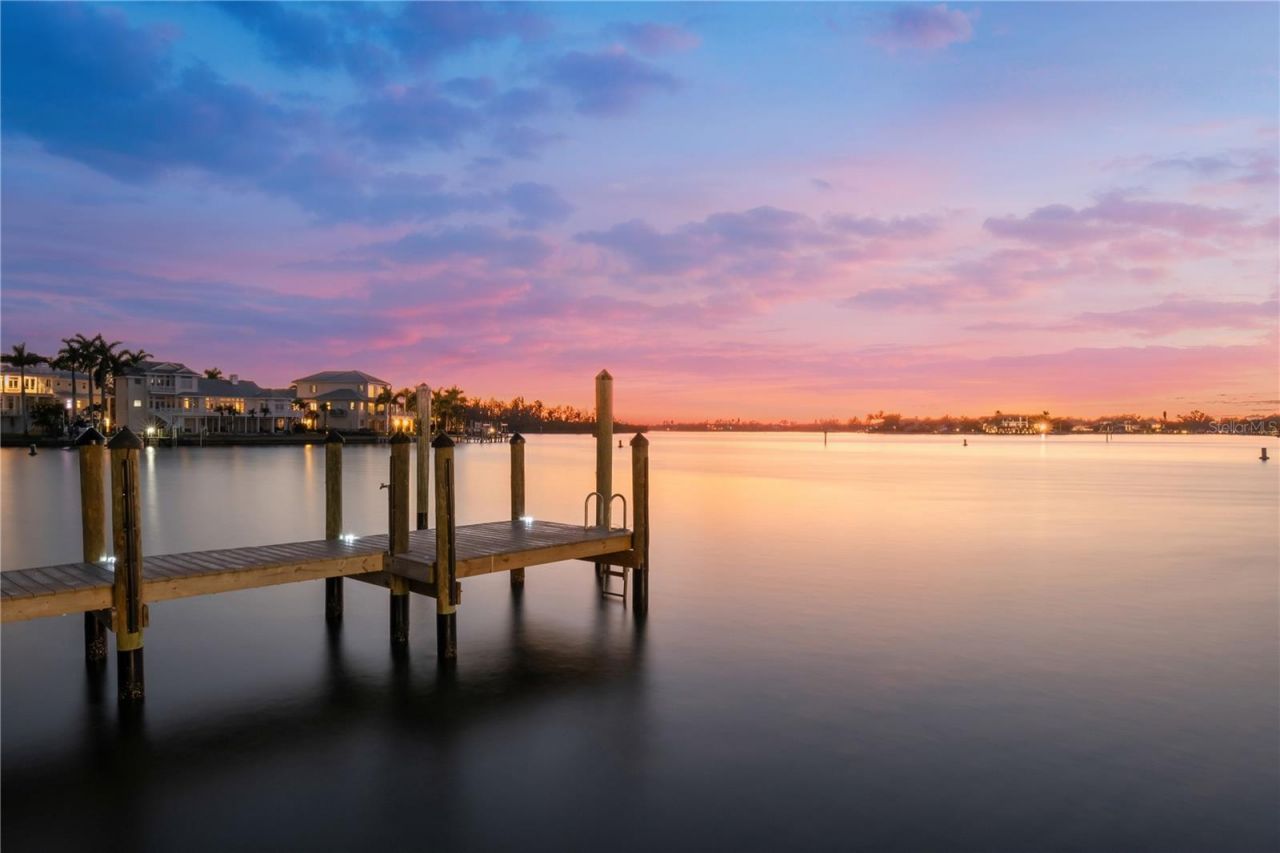 1400 Siesta Drive, Sarasota, FL 34239 Photo