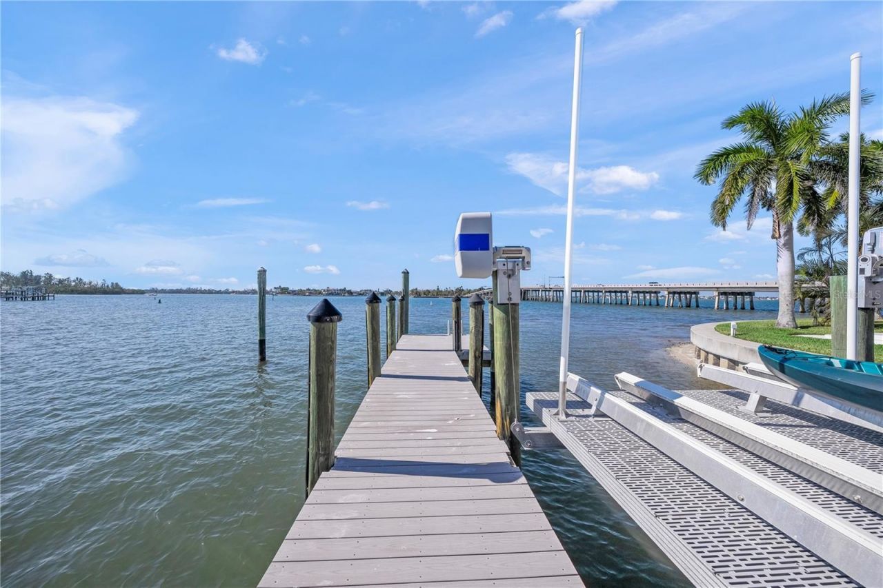 1400 Siesta Drive, Sarasota, FL 34239 Photo