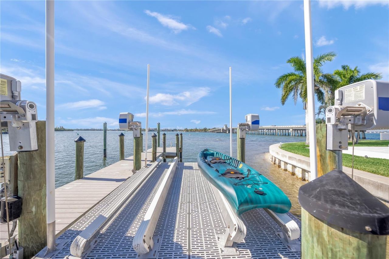 1400 Siesta Drive, Sarasota, FL 34239 Photo