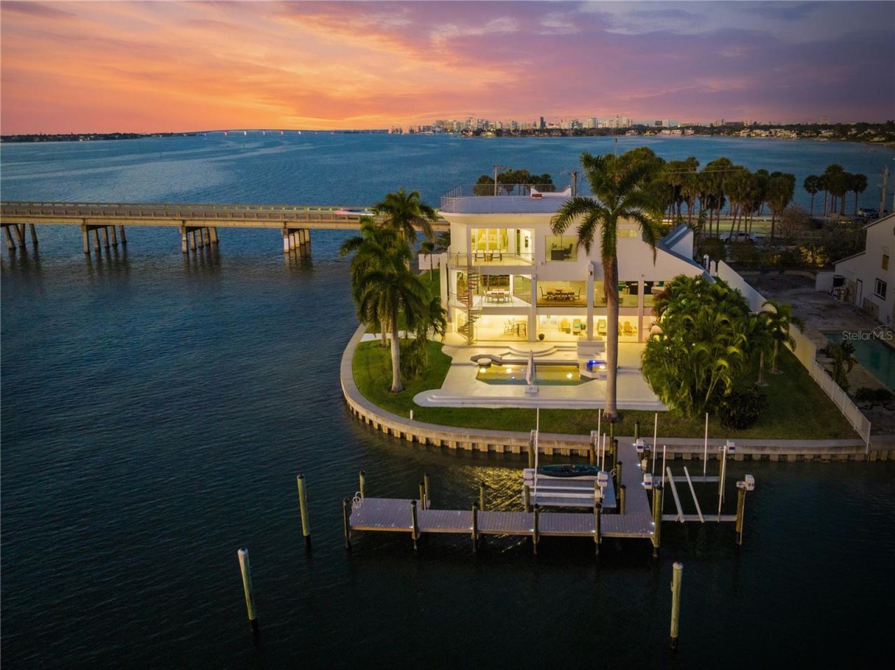 1400 Siesta Drive, Sarasota, FL 34239 Photo