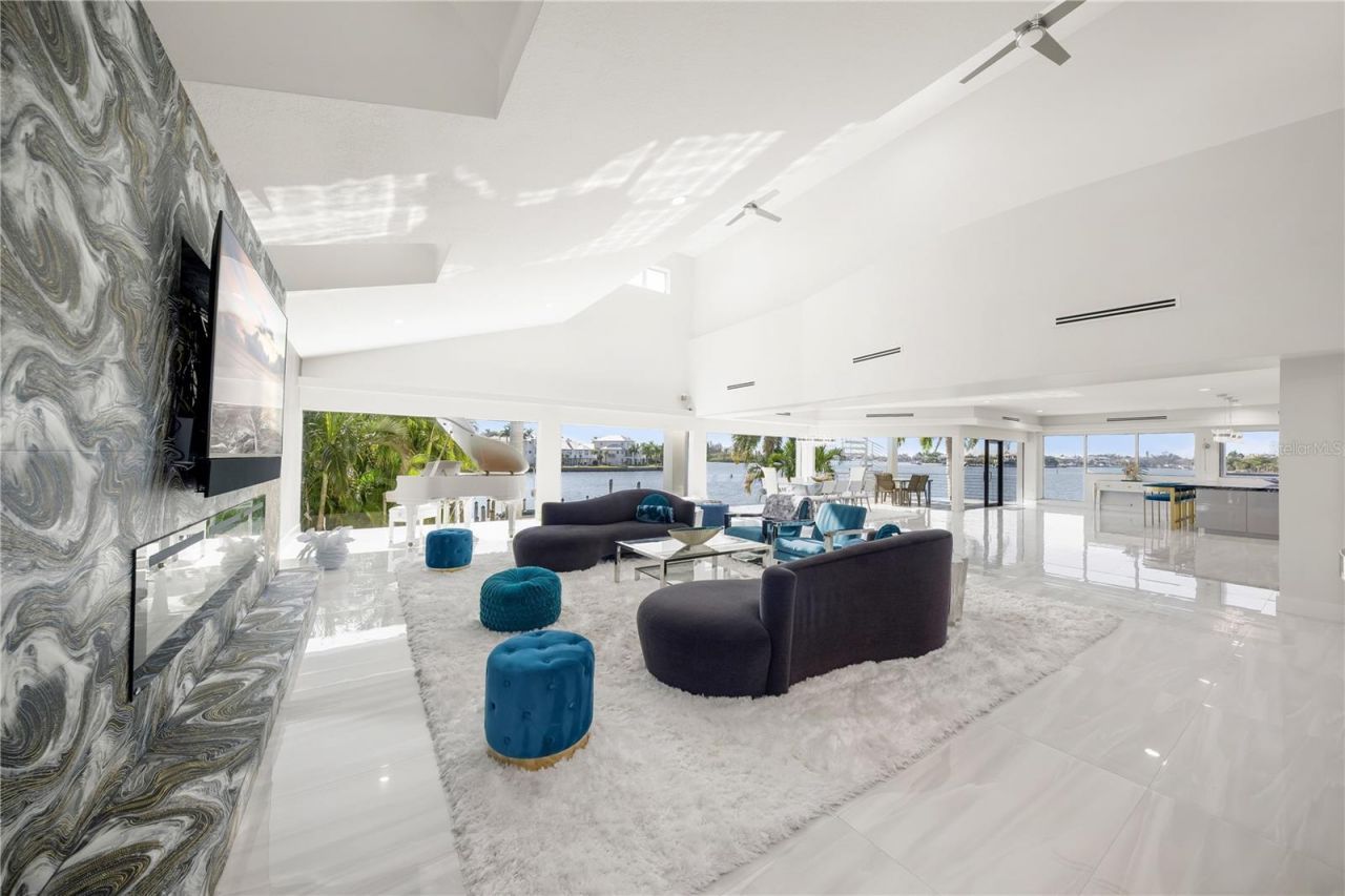 1400 Siesta Drive, Sarasota, FL 34239 Photo