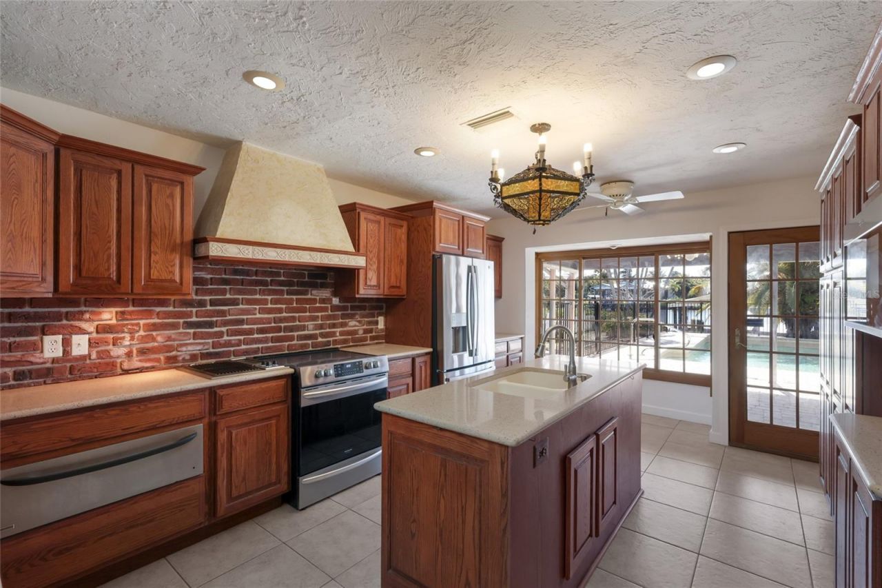 6703 9th Avenue Nw, Bradenton, FL 34209 Photo