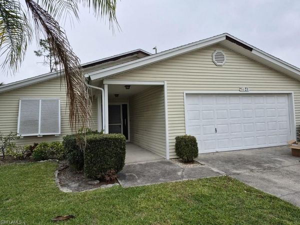5621 Longleaf DR, NORTH FORT MYERS, FL 33917