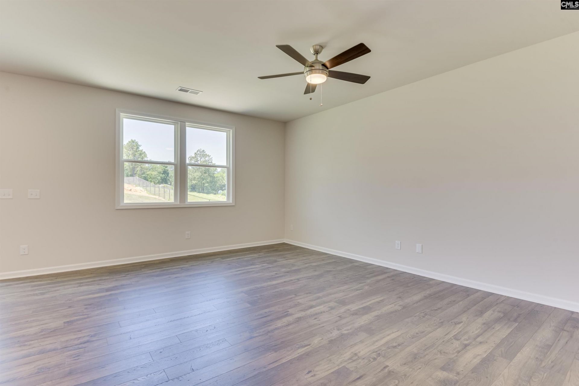 136 Bloomsbury Drive Photo 10