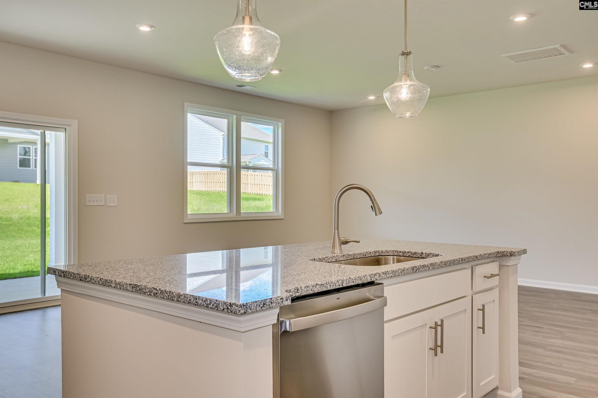 136 Bloomsbury Drive Photo 21