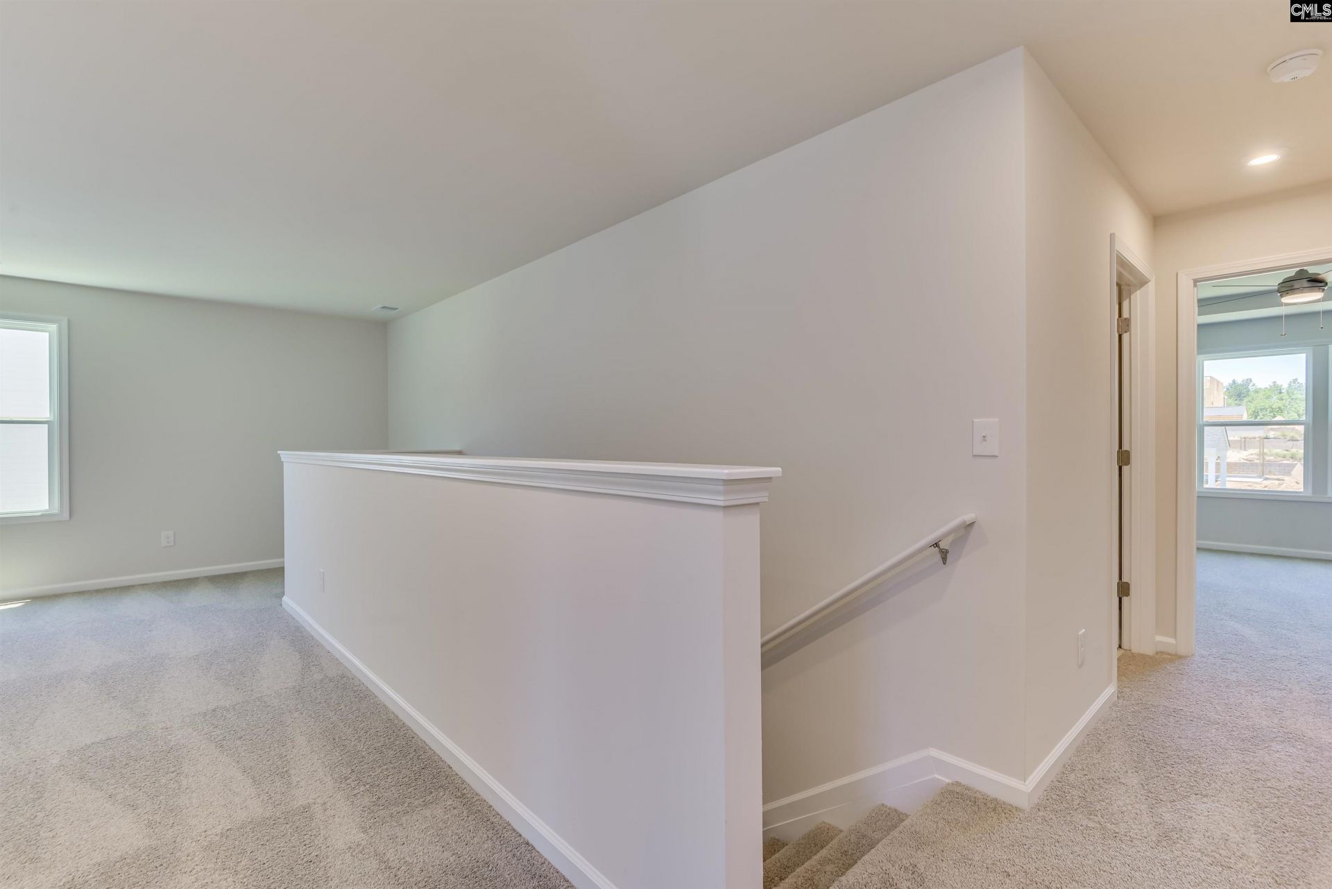 136 Bloomsbury Drive Photo 21
