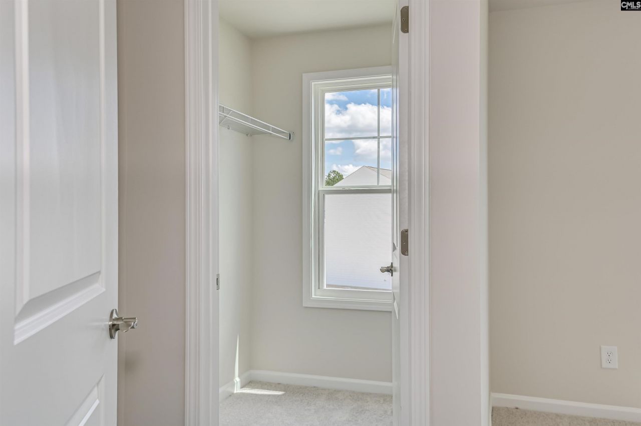 136 Bloomsbury Drive  Photo 25