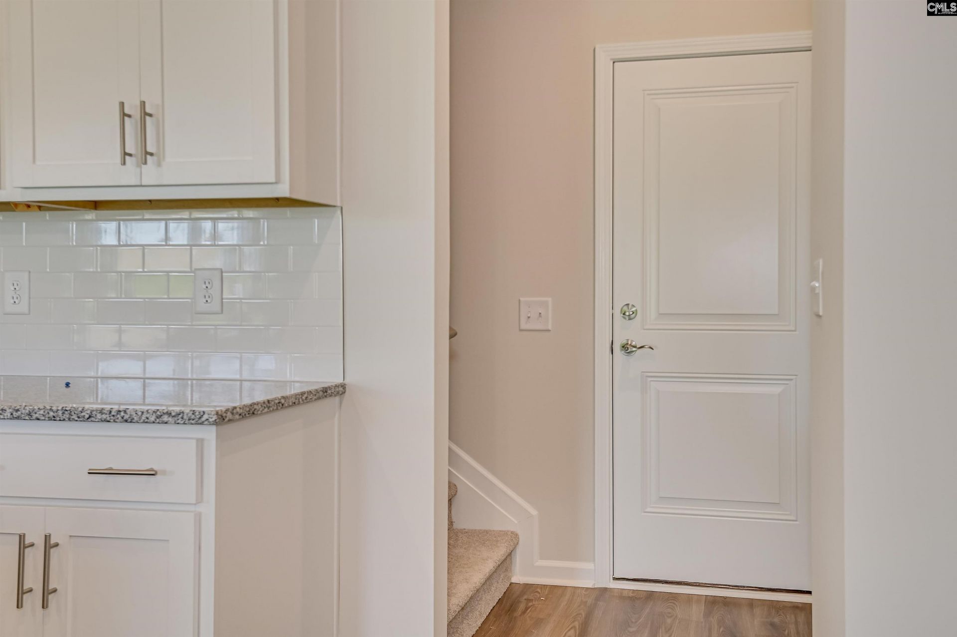 136 Bloomsbury Drive Photo 27