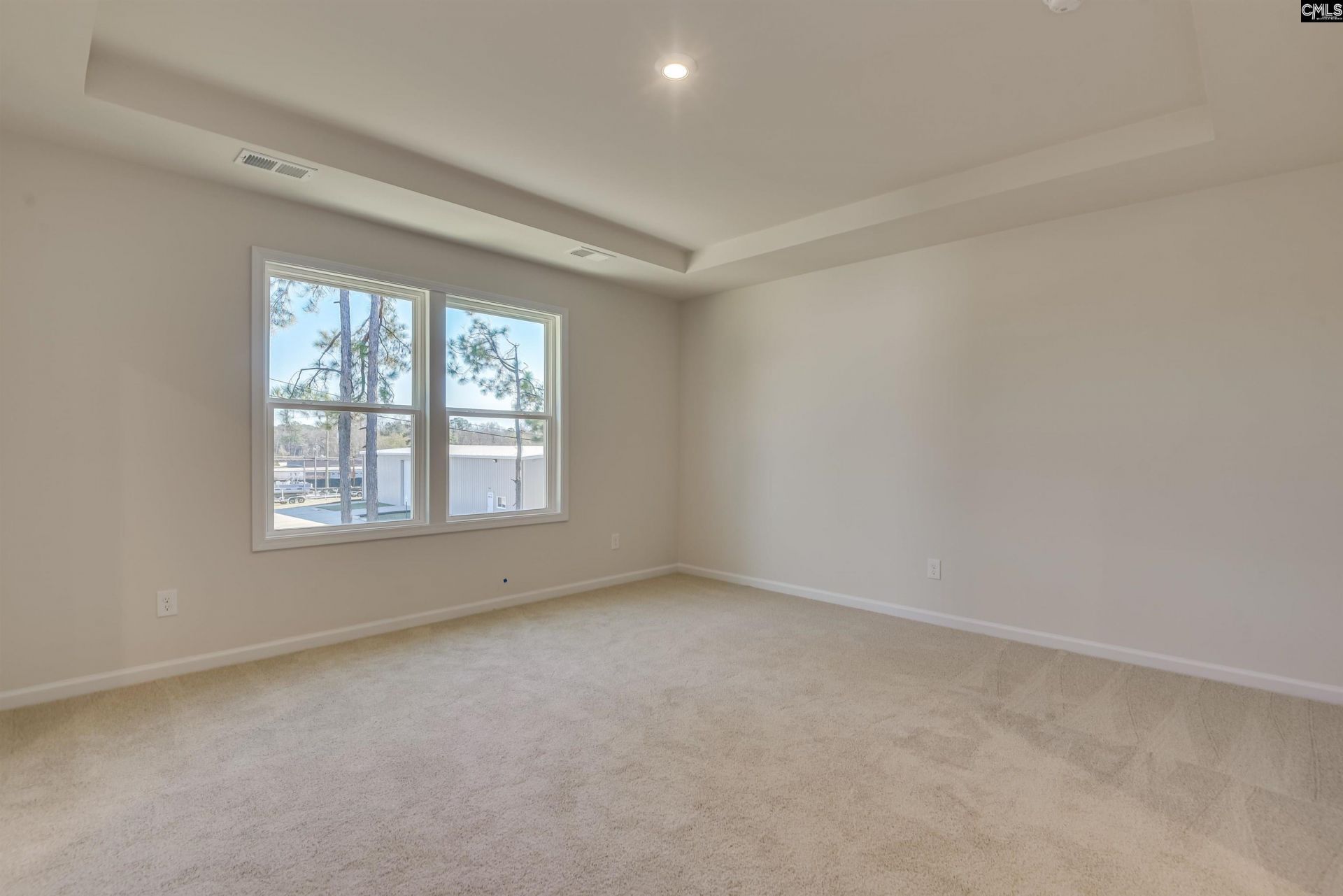 136 Bloomsbury Drive Photo 30