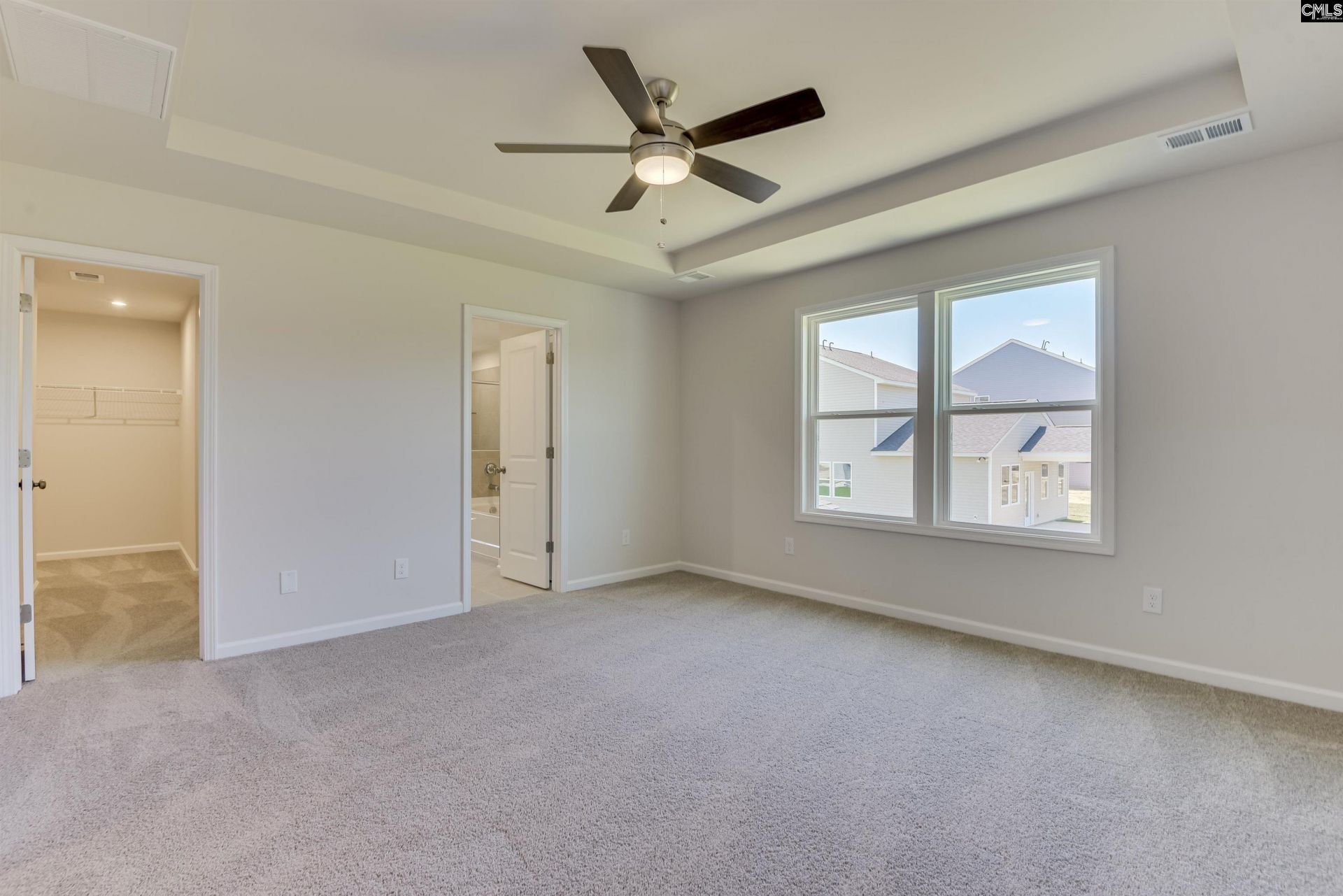 136 Bloomsbury Drive Photo 32