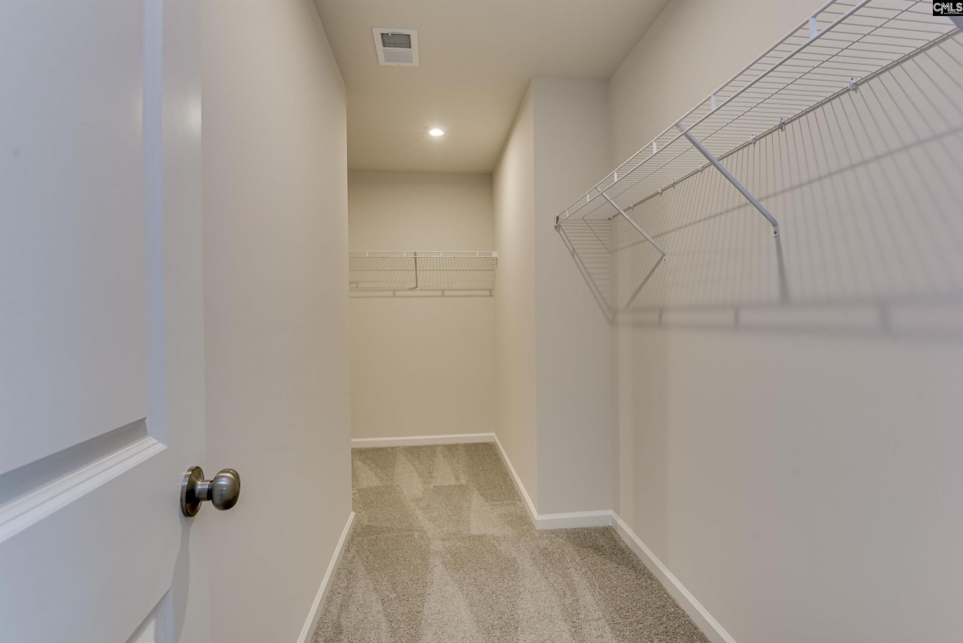 136 Bloomsbury Drive Photo 36