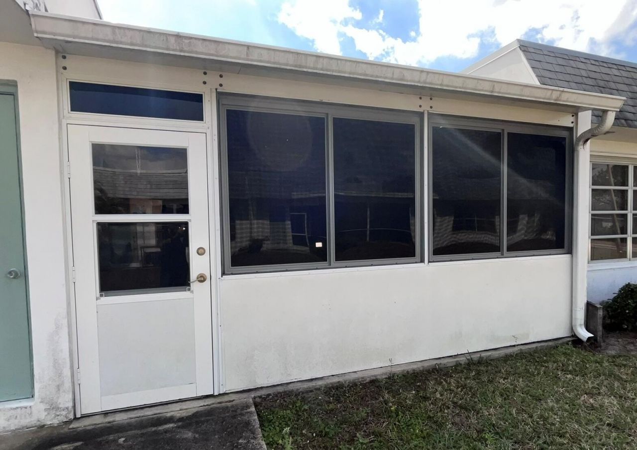 2638 Gately Drive, Unit 31, West Palm Beach, FL 33415 Photo