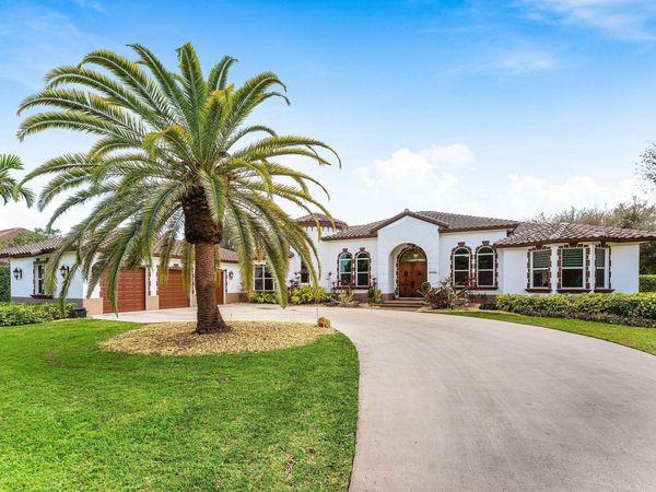 8880 S Kendale Circle, Lake Worth, FL 33467