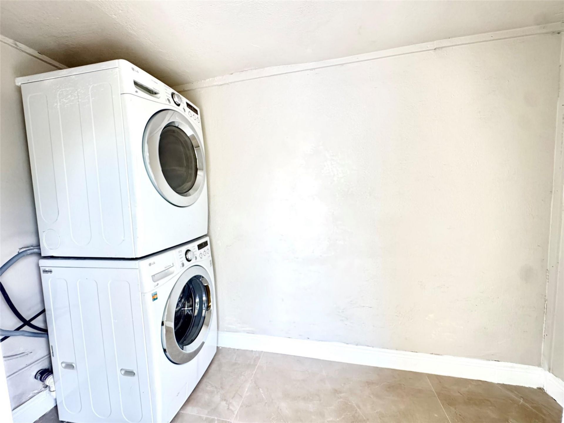 1020 NW 26th Avenue, Fort Lauderdale, FL 33311 Photo