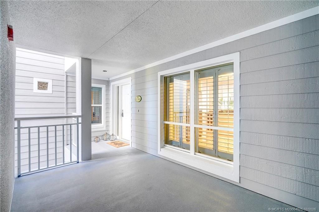 184 NE Edgewater Drive, Unit 1206, Stuart, FL 34996 Photo