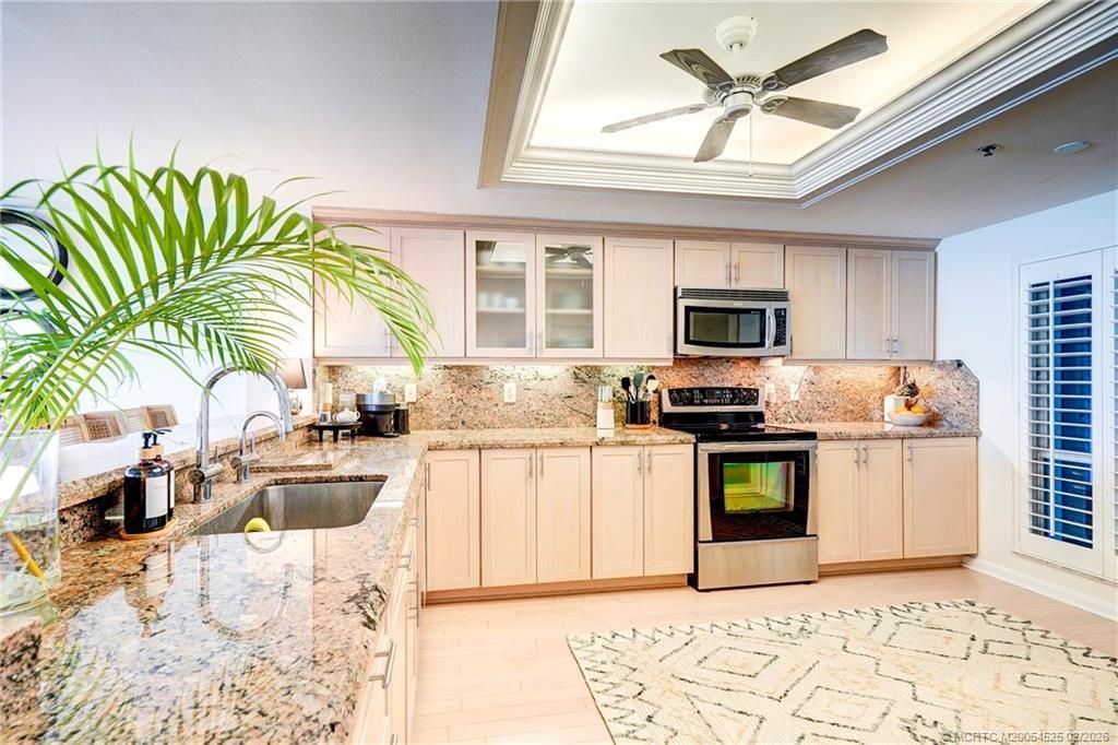 184 NE Edgewater Drive, Unit 1206, Stuart, FL 34996 Photo