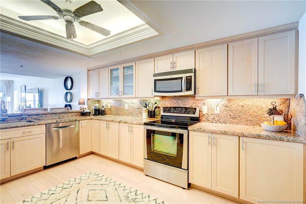 184 NE Edgewater Drive, Unit 1206, Stuart, FL 34996 Photo