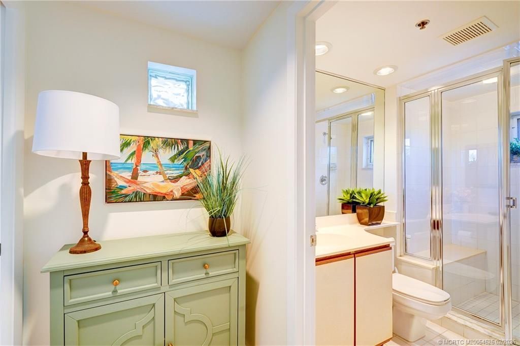 184 NE Edgewater Drive, Unit 1206, Stuart, FL 34996 Photo