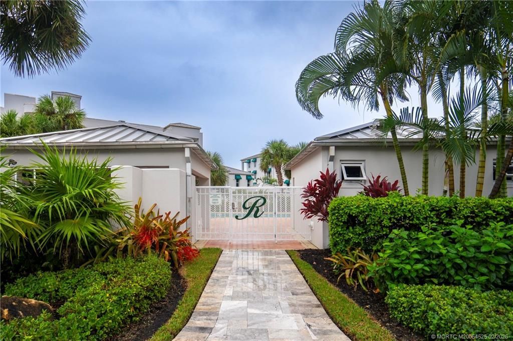 184 NE Edgewater Drive, Unit 1206, Stuart, FL 34996 Photo