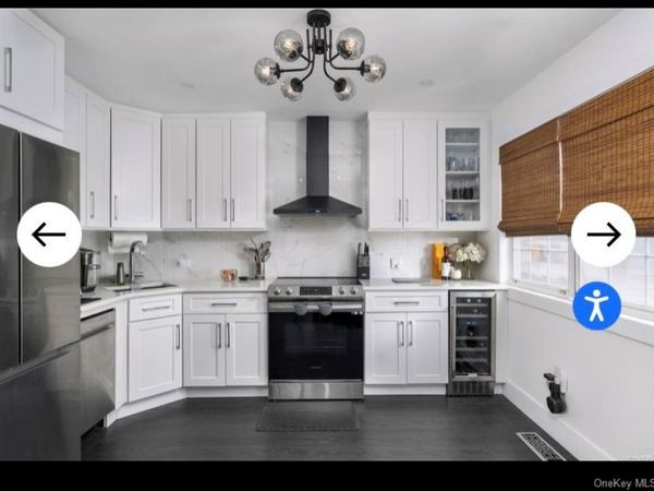 40 Canoe Place, Unit 3, Hampton Bays, NY 11946