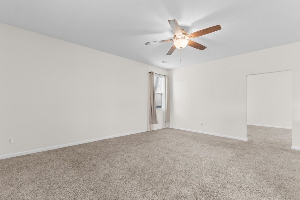 1049 Balmore Dr.  Photo 11