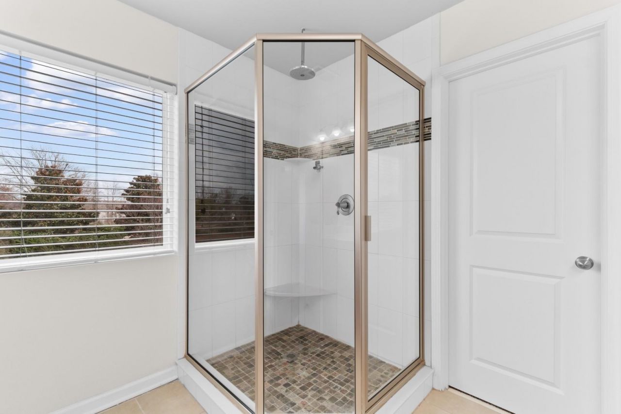 1049 Balmore Dr.  Photo 20