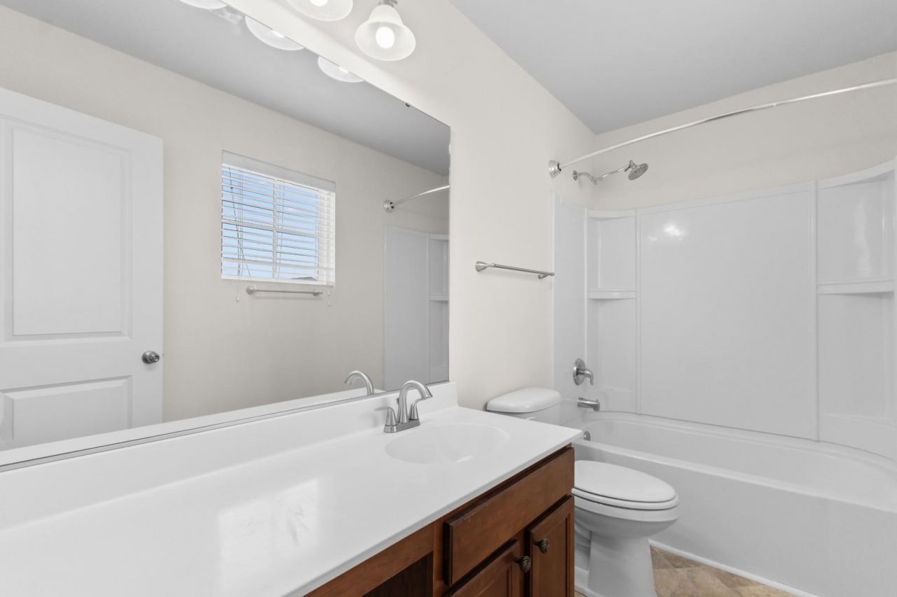 1049 Balmore Dr.  Photo 26