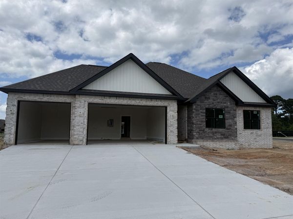 155 Riverstone Loop, Hot Springs, AR 71913