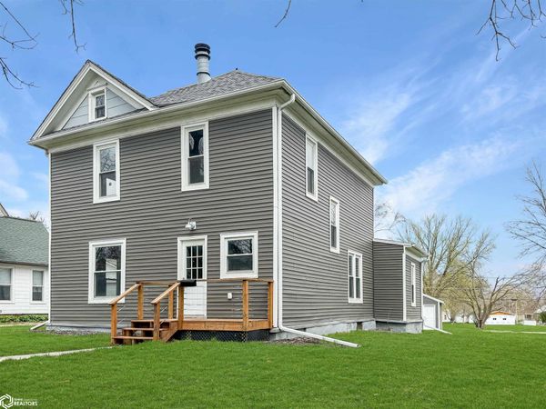 614 1st Street, Traer, IA 50675