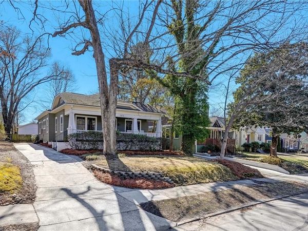 2631 Walker Avenue, Greensboro, NC 27403