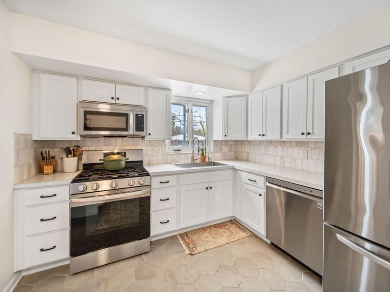 6233 Karl Road, Columbus, OH 43229 Photo 12