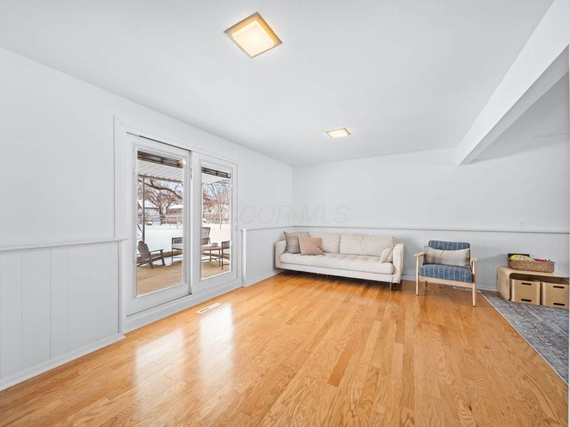 6233 Karl Road, Columbus, OH 43229 Photo 29