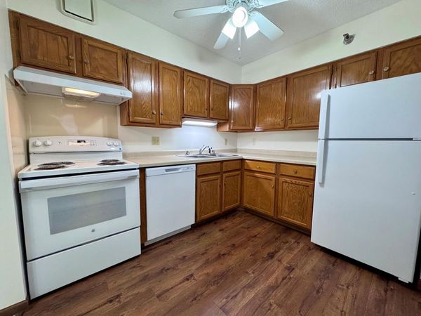 7600 Golden Valley Road, Unit 502, Golden Valley, MN 55427