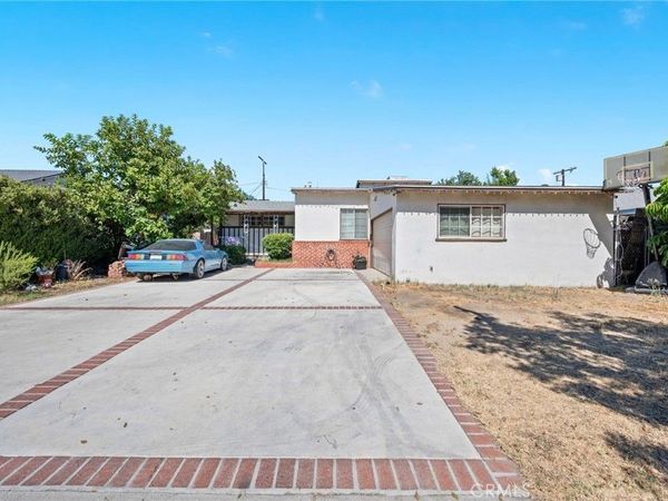 9168 Vena Avenue, Arleta, CA 91331