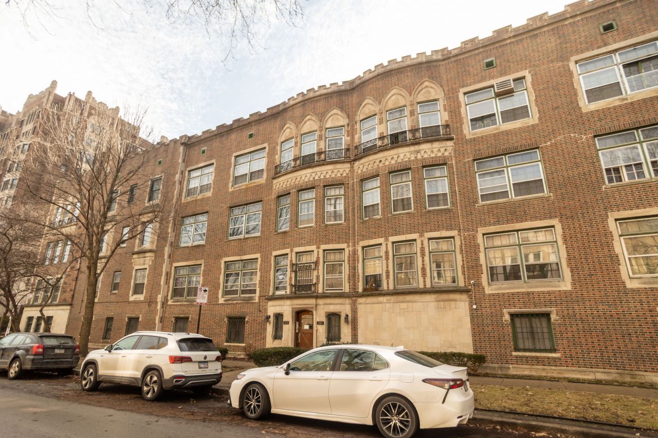 2321 E 69th Street, Unit 2, Chicago, IL 60649 Main Photo