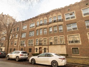 2321 E 69TH Street, Unit 2, Chicago, IL 60649