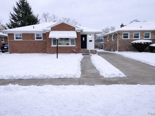 22120 Beverly Street, Oak Park, MI 48237