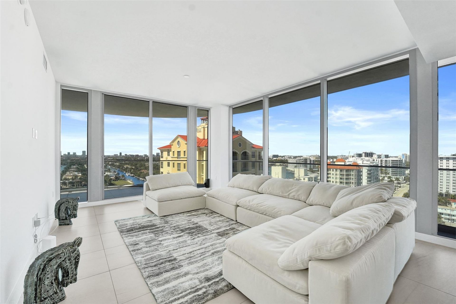 153 N Seabreeze Boulevard, Unit 1204, Fort Lauderdale, FL 33304 Photo